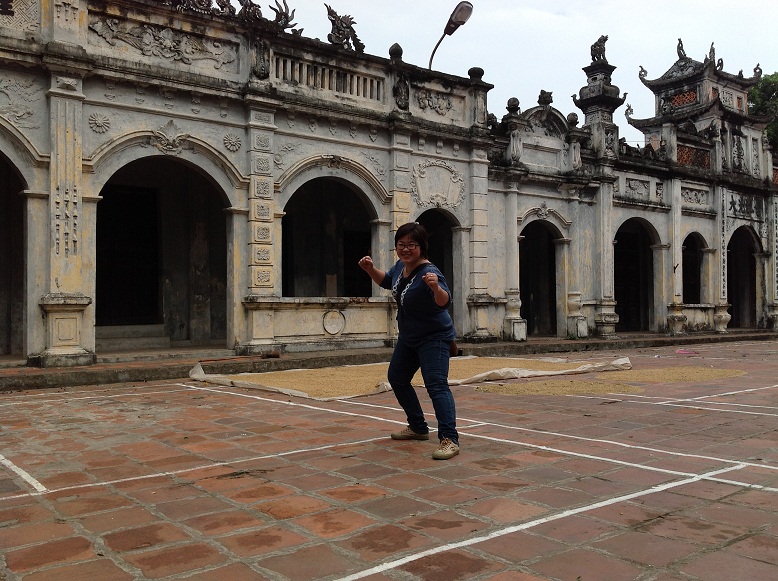 Con gái đất võ