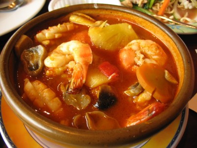 laurieuthai.jpg