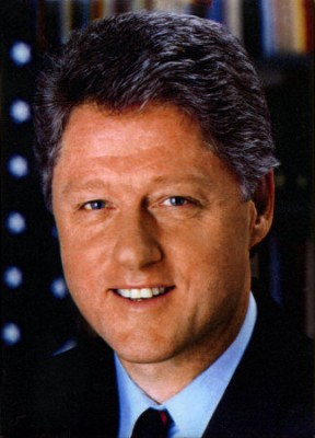 Bill Clinton xuất thân từ chàng sv bình thường. làm tổng thống 2 nhiệm kì