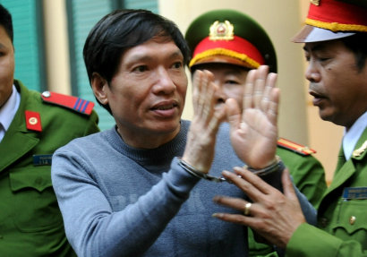 ANH ĐI TẬP CHIM VÀI NIÊN CHÚ MÀI Ở LẠI MẠNH GIỎI NGHE SỊP LỤA!!.jpg