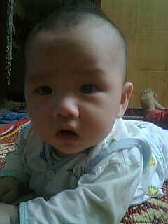 Đây là thằng em họ :)) Kém mình 21t lận :))