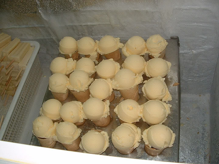 Kem Trang Tien.jpg