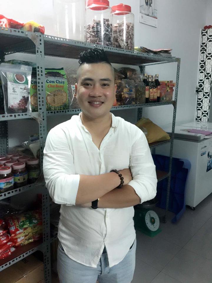hình tí.jpg