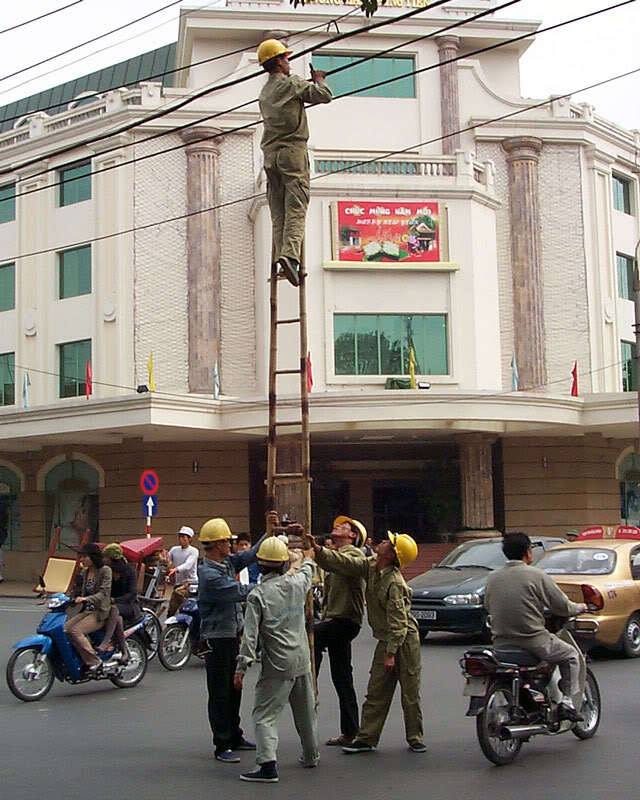 intersection_circus.jpg