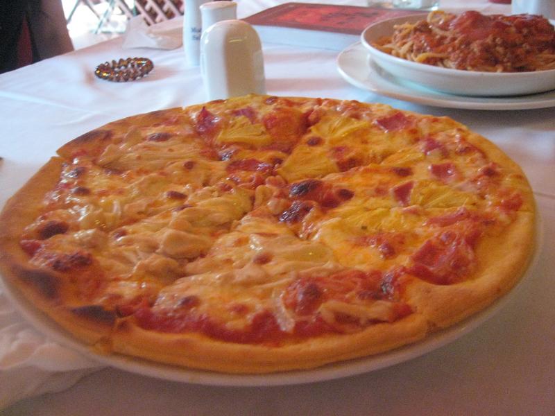 pizza rất ngon &gt;&quot;&lt;