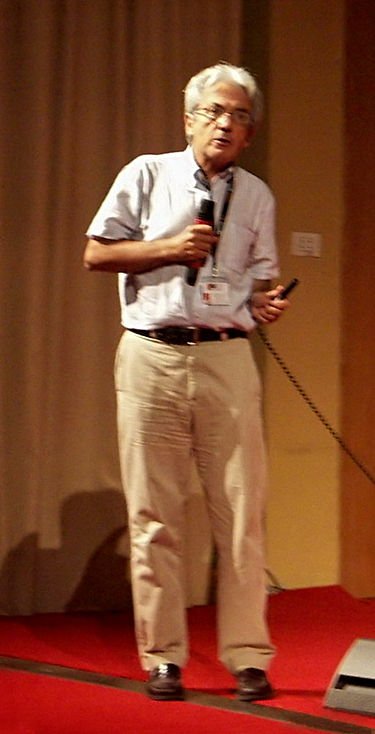 375px-Albert_Fert_at_EP2DS_2007_in_Genua_PICT5745.jpg