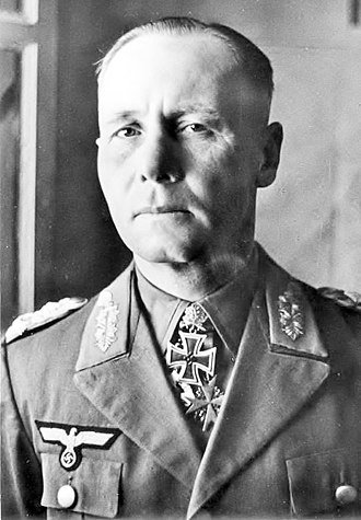 Bundesarchiv_Bild_146-1977-018-13A,_Erwin_Rommel(brighter).jpg