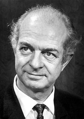 Linus_Pauling_1962.jpg