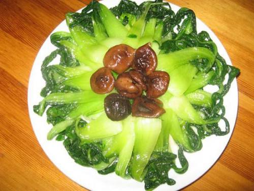 Rau cai xao nam.jpg