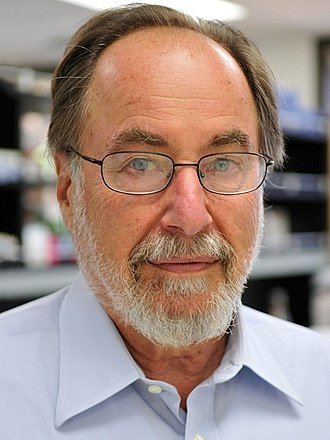 330px-Dr._David_Baltimore2_crop2.jpg