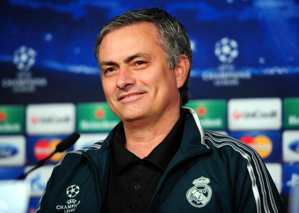 ve-dau-hoi-mourinho-real-madrid-inter-giang-tay-chao-don.jpg