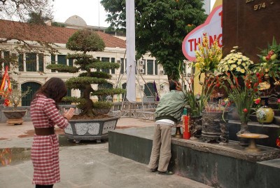 ngày mồng 2 tết của L , Heee