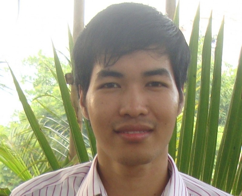 Dạ đây là ảnh của cháu ah, mong các bác cao nhân quan tâm xem giúp ah, Cháu đang cần quá, cháu cảm ơn lắm lắm