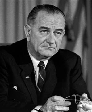 tổng thống Lyndon B. Johnson !