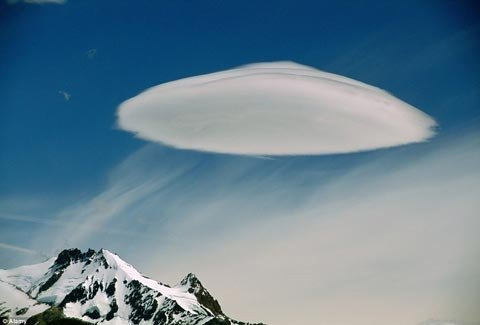 55460280-1338438347-ufo-1.jpg