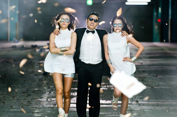 2456259-psy-ladies-gangnam-style-617-409.jpg